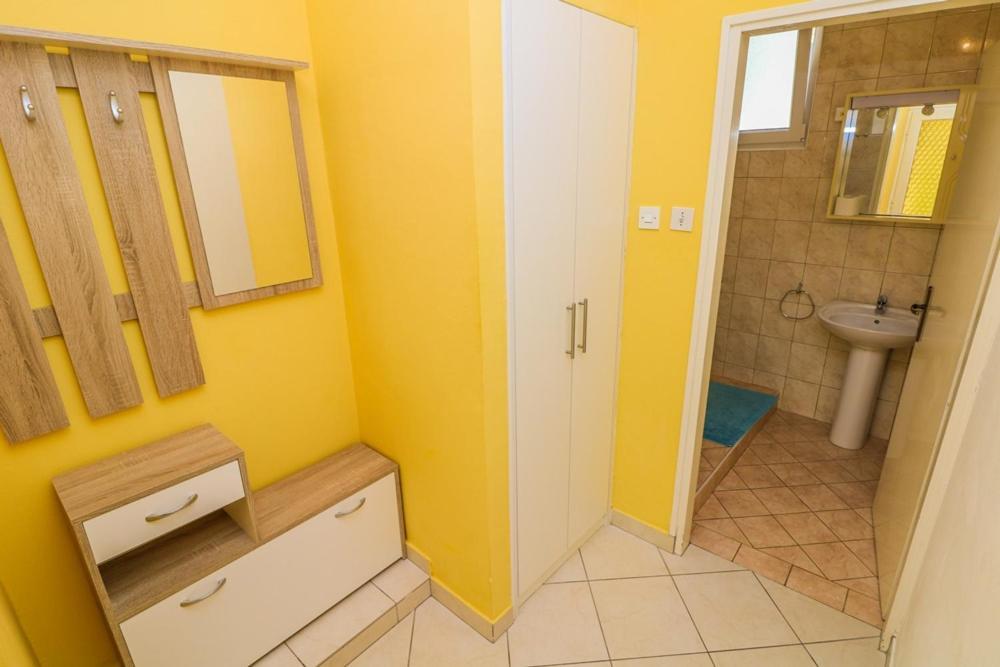 Double Rooms Tomica 2 With Balcony Baska  Exterior photo